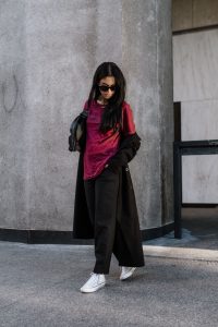 LA Blogger Tania Sarin in oversized tee and high top converse