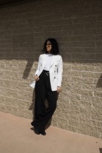 LA blogger Tania Sarin wearing illesteva sunglasses wearing Suistudio white linen jacket and philip lim pants 