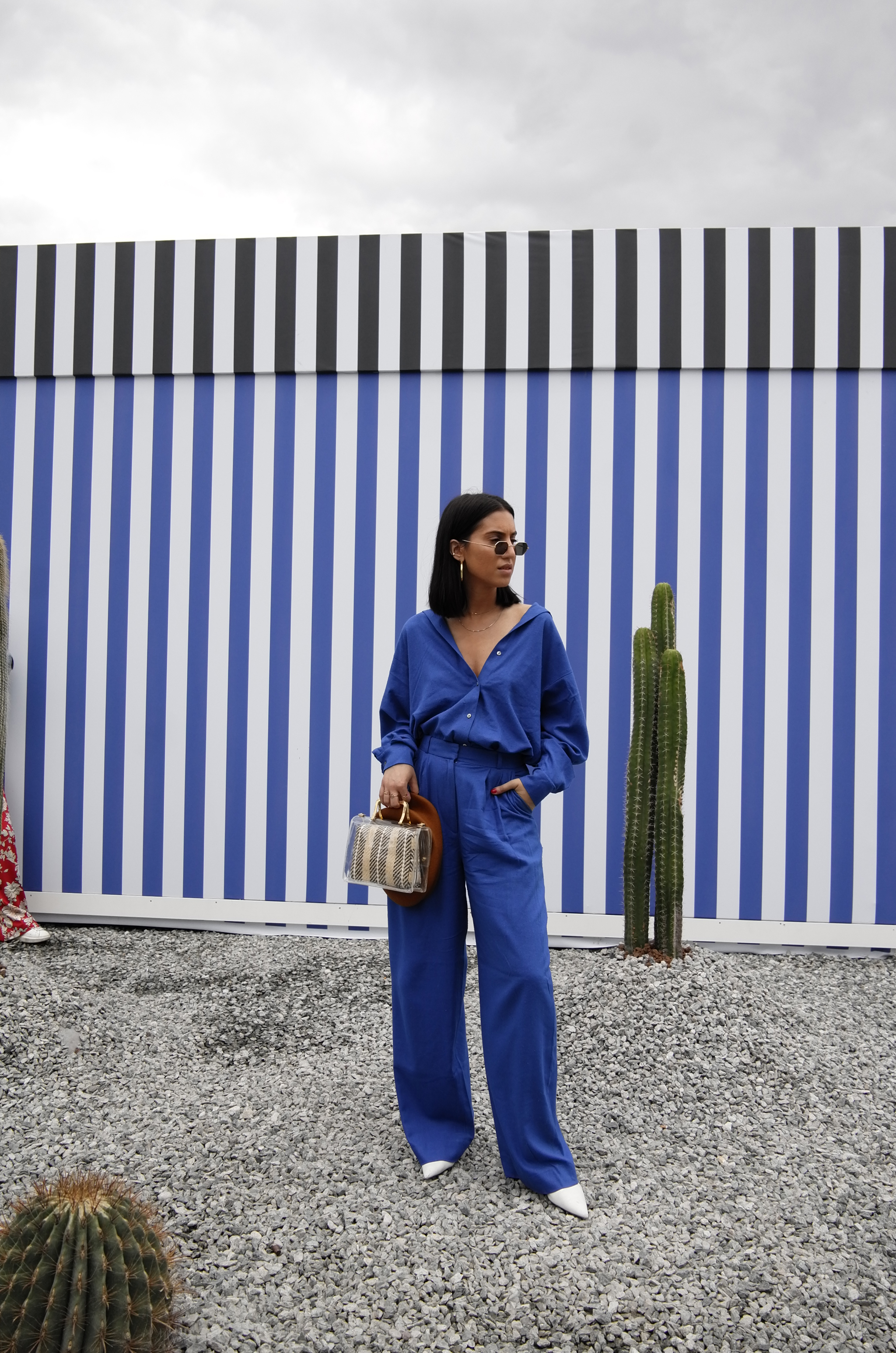 Tips to Break Color into Your Wardrobe | COS blue trousers, COS top, Blue Monochromatic Outfit | TSARIN.COM