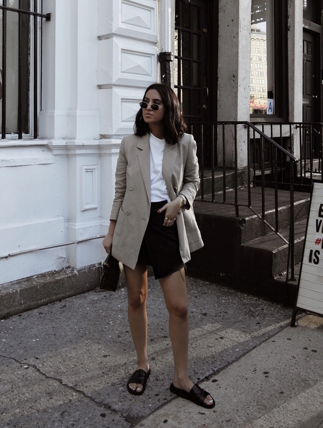 HOW TO WEAR LIGHT LAYERS FOR FALL - Tania Sarin