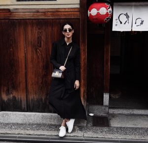 LA Blogger Tania Sarin with a guide to tokyo and kyoto showing fashion traveling in japan
