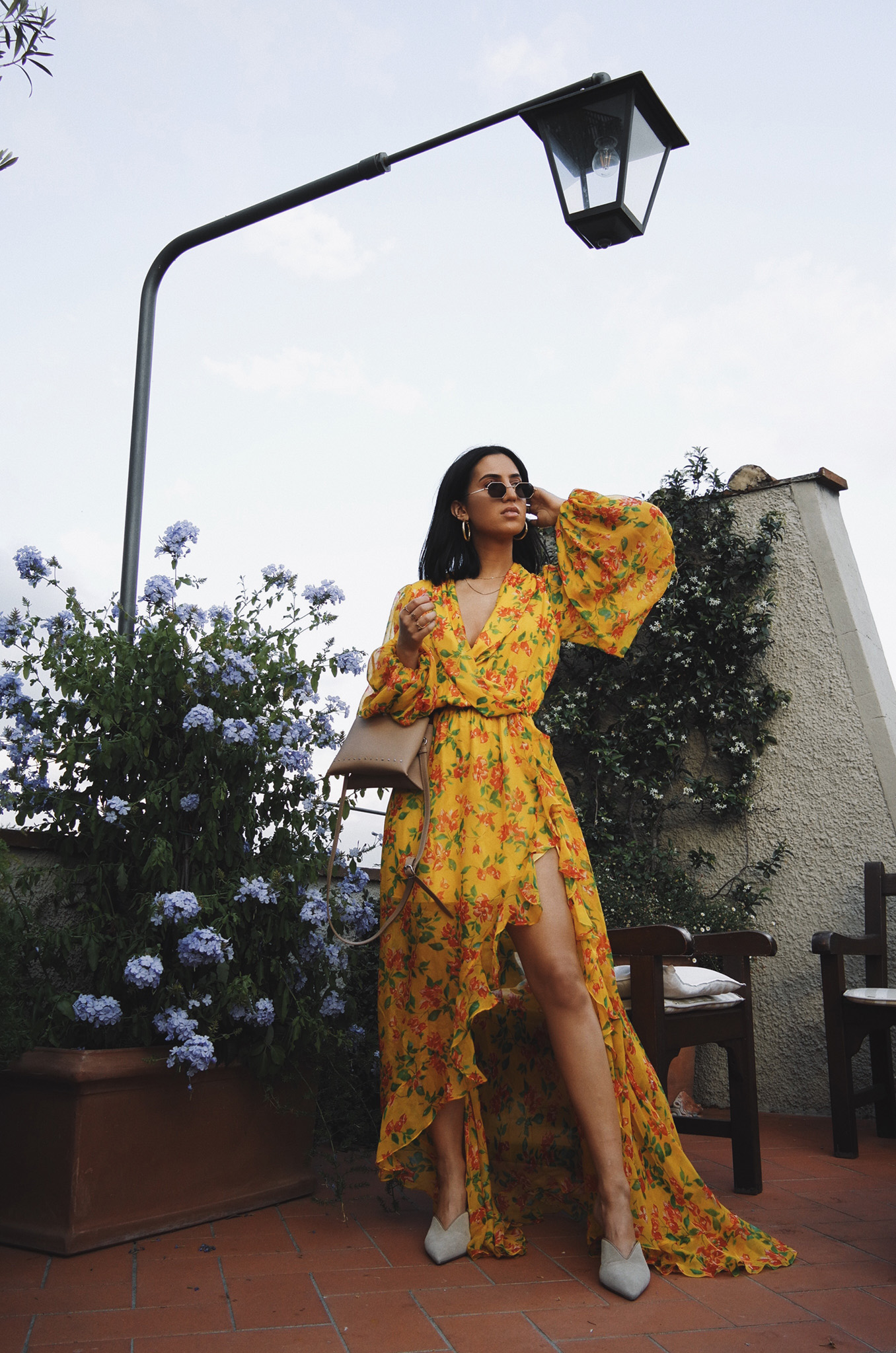 How to Wear Florals | Carolina Constas Floral Dress, Yellow Floral Dress, Gigi Barcelona Sunglasses | TSARIN.COM