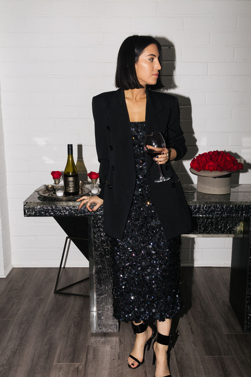 Love Noir Pinot Noir, wine to toast with on new year's eve | TSARIN.COM | wine for new year's eve, new year's eve look, sequin dress, sequin dress and blazer